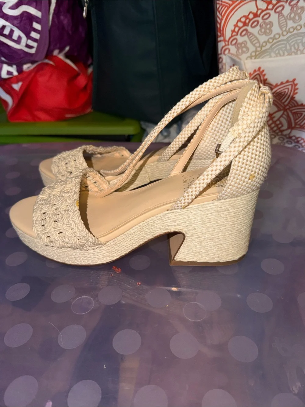 Vince Camuto woven front